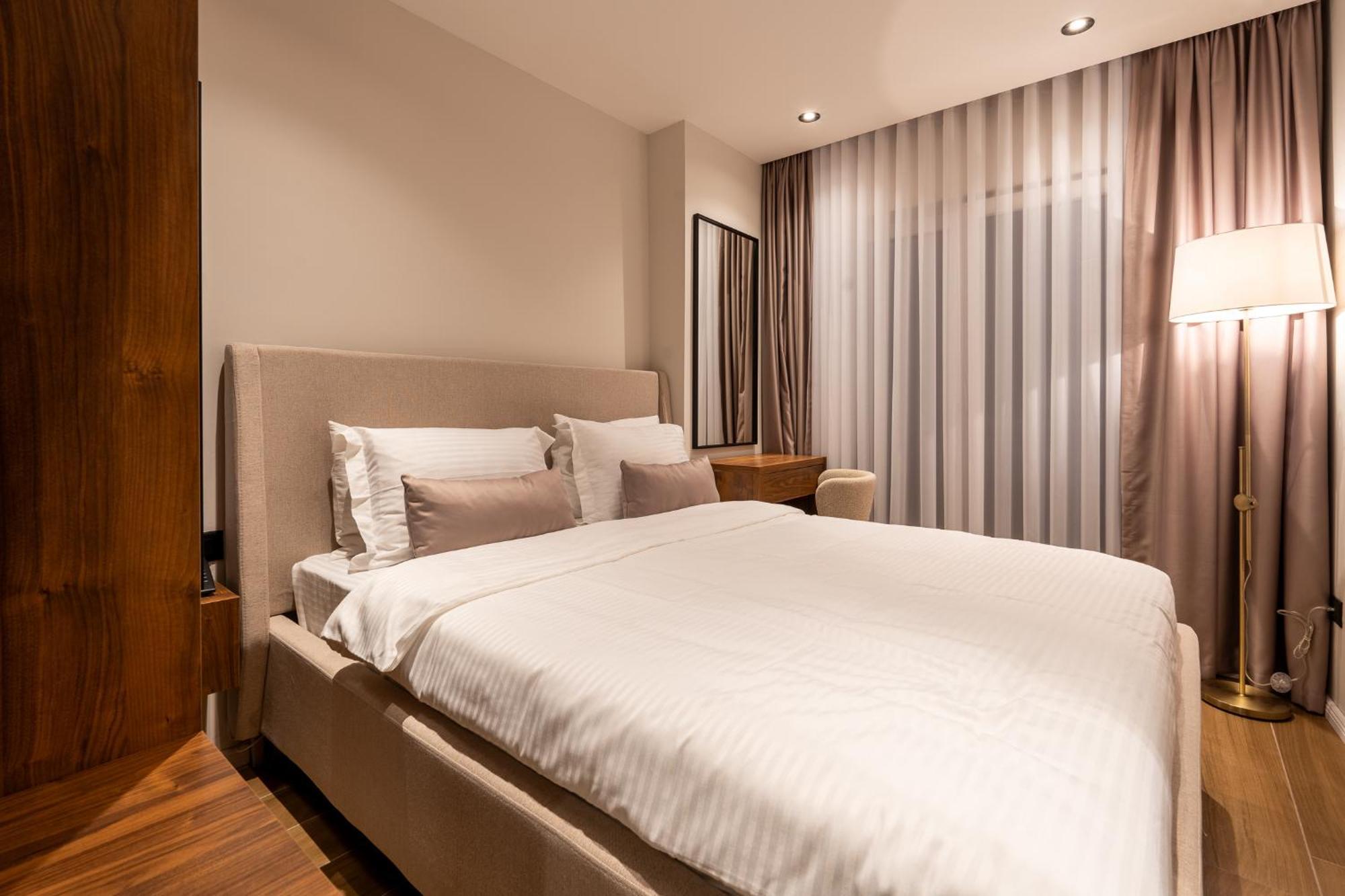 Ruby Hotel Prishtina พริสตีนา ภายนอก รูปภาพ