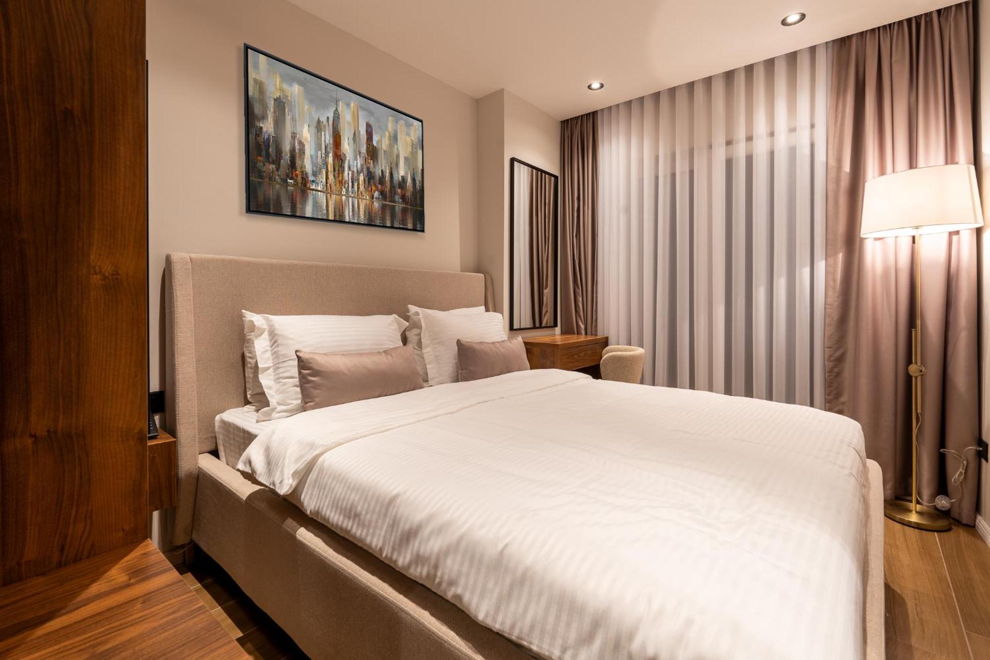 Ruby Hotel Prishtina พริสตีนา ภายนอก รูปภาพ