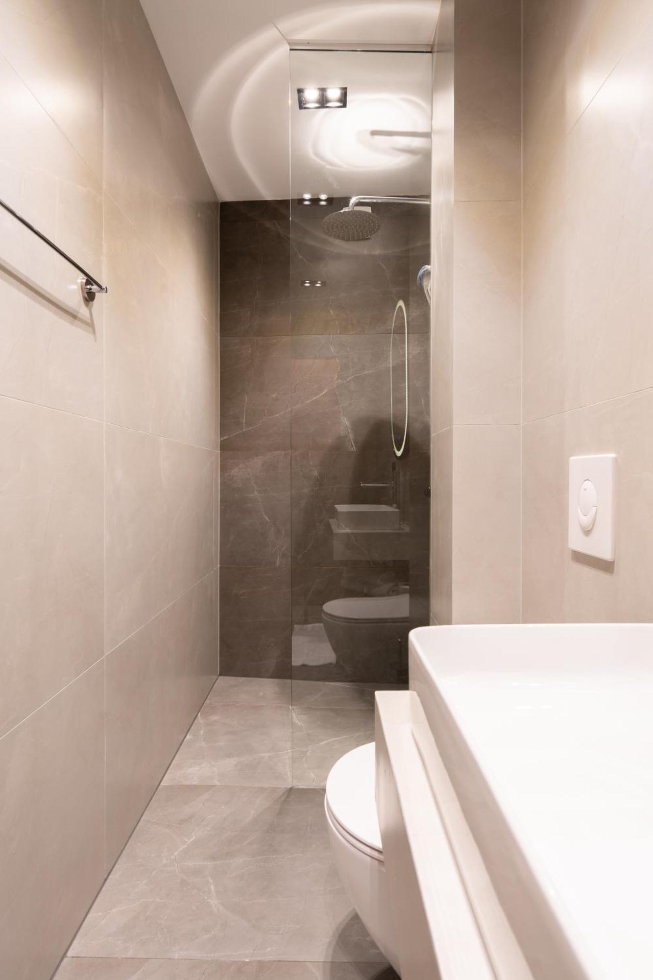 Ruby Hotel Prishtina พริสตีนา ภายนอก รูปภาพ