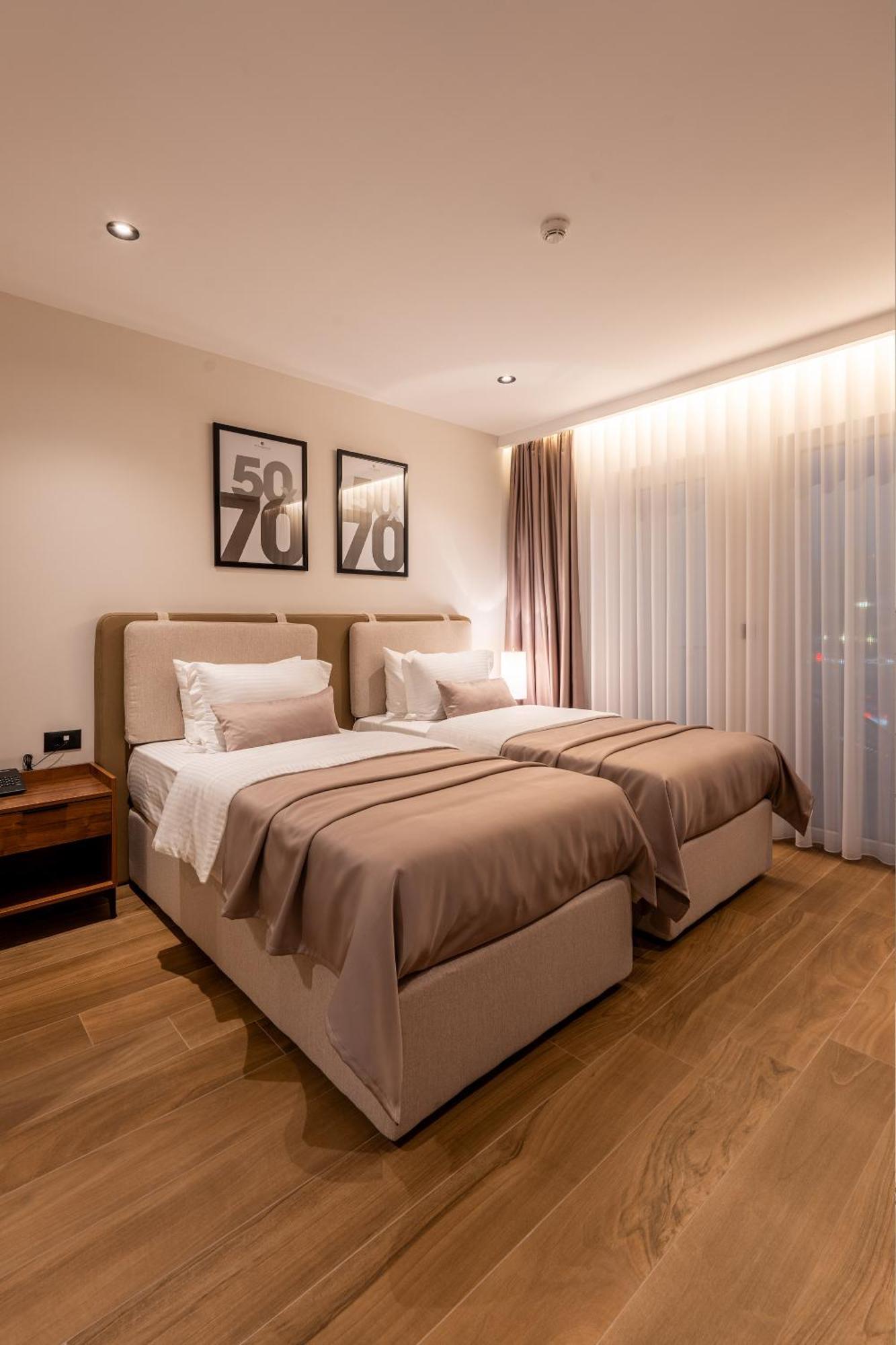 Ruby Hotel Prishtina พริสตีนา ภายนอก รูปภาพ