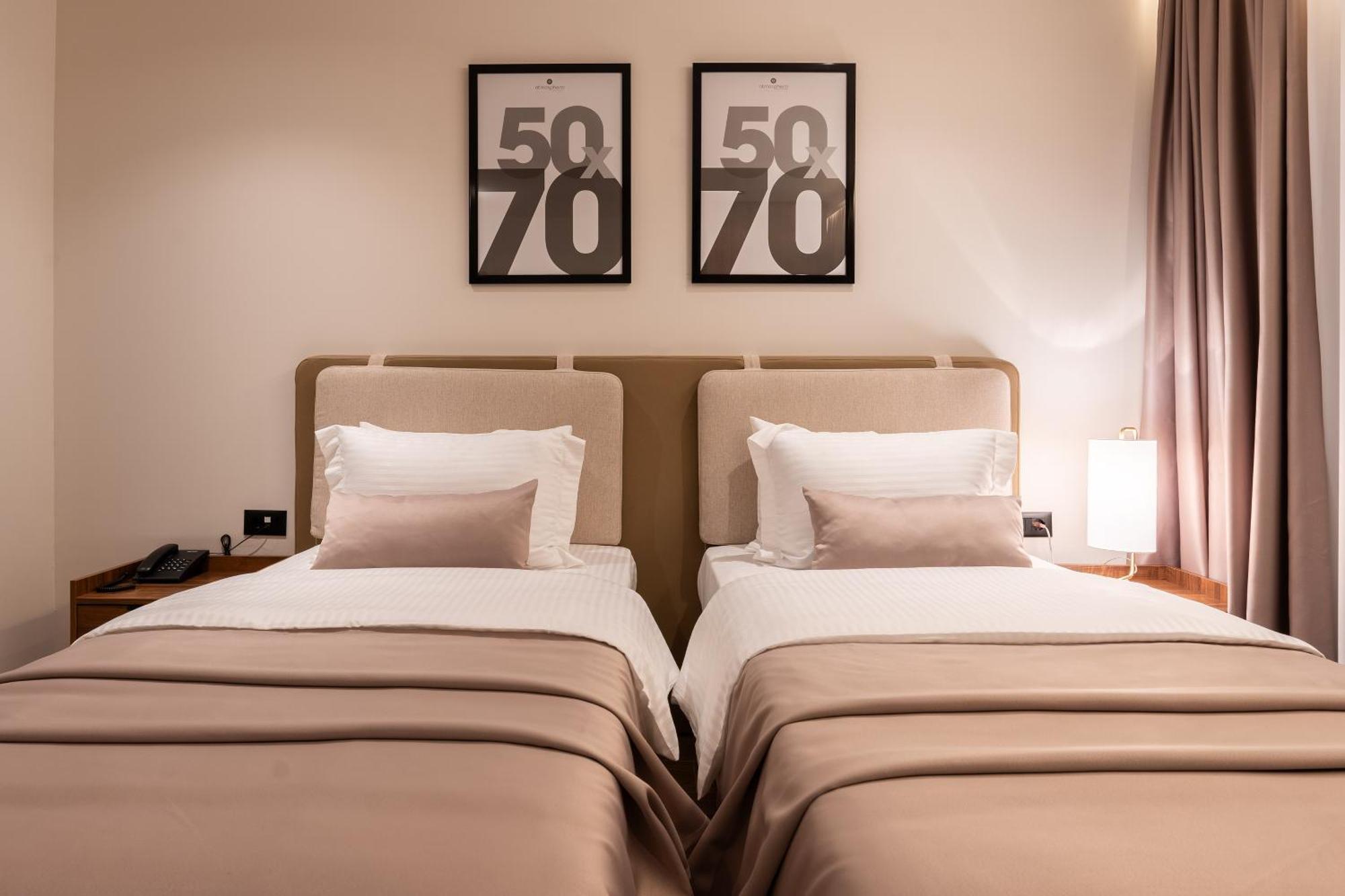 Ruby Hotel Prishtina พริสตีนา ภายนอก รูปภาพ