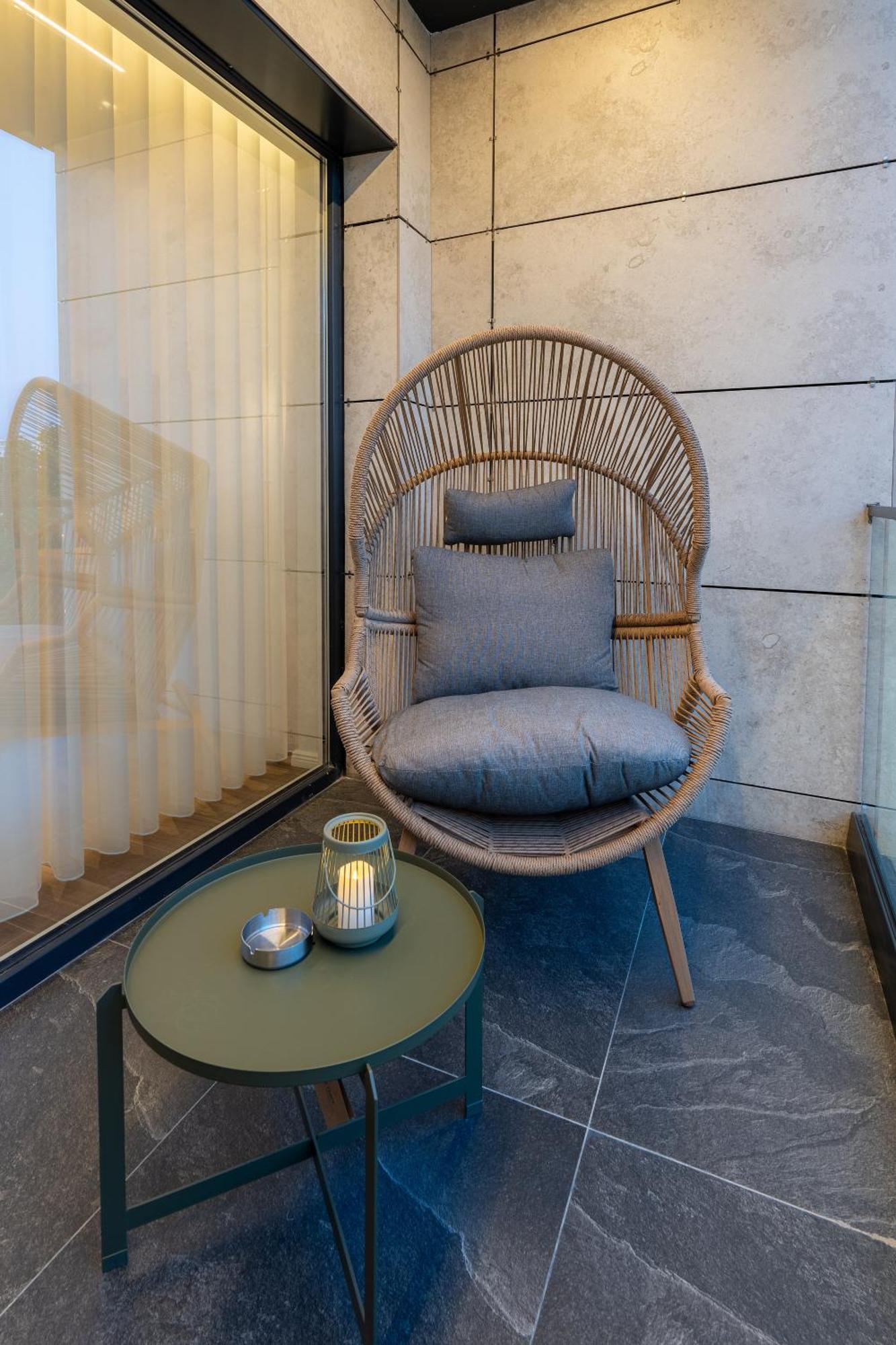 Ruby Hotel Prishtina พริสตีนา ภายนอก รูปภาพ