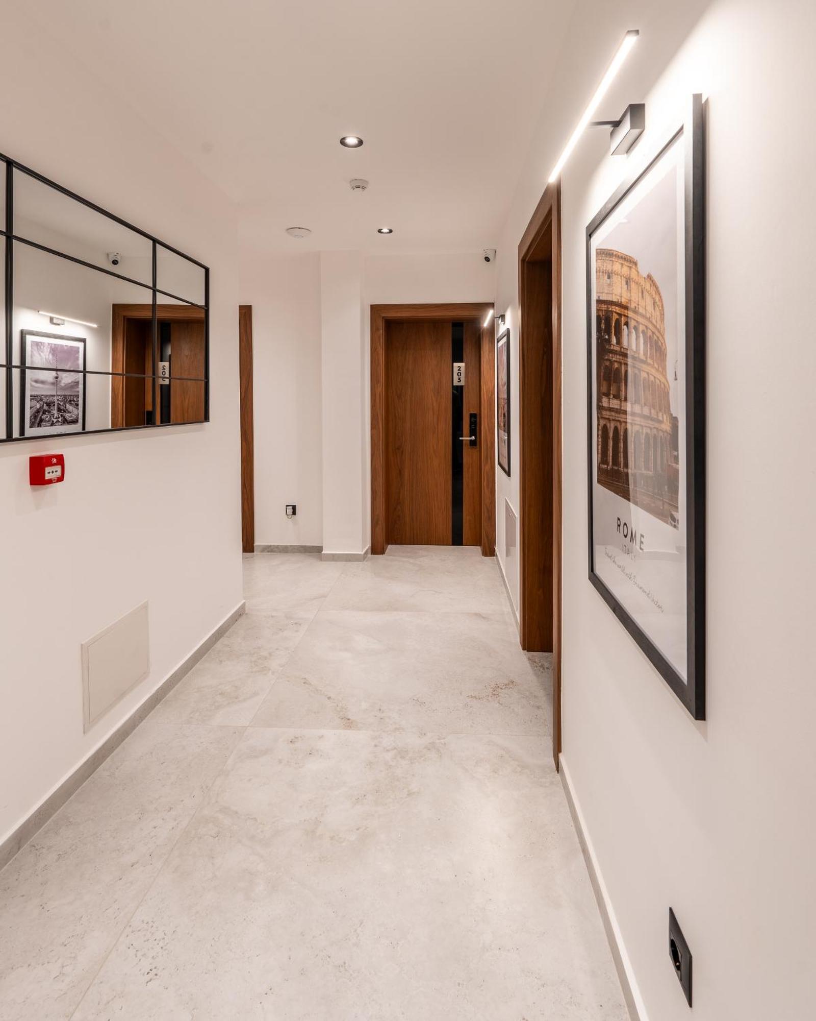Ruby Hotel Prishtina พริสตีนา ภายนอก รูปภาพ