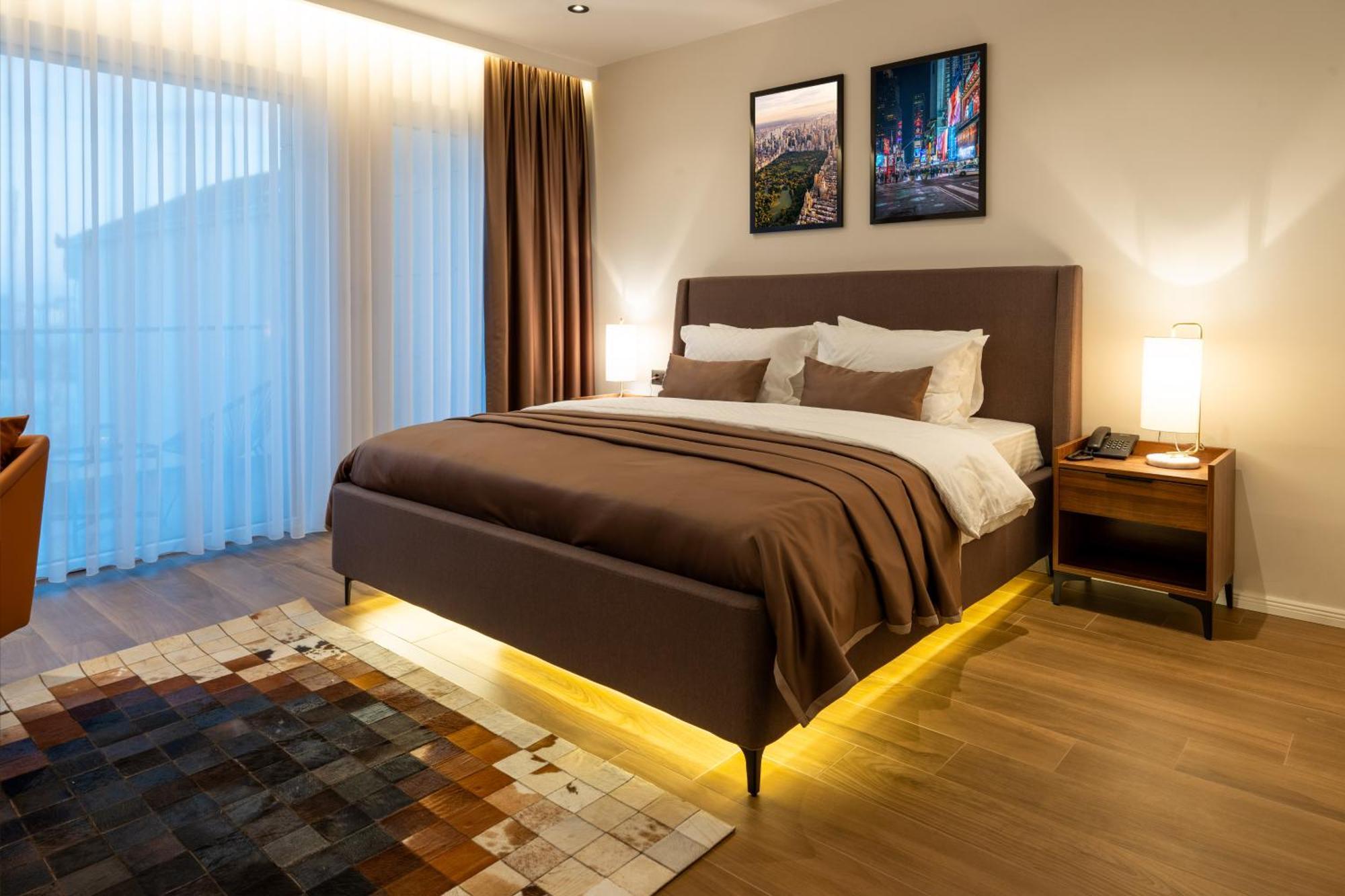 Ruby Hotel Prishtina พริสตีนา ภายนอก รูปภาพ